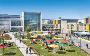 جامعة اوزيجين campus